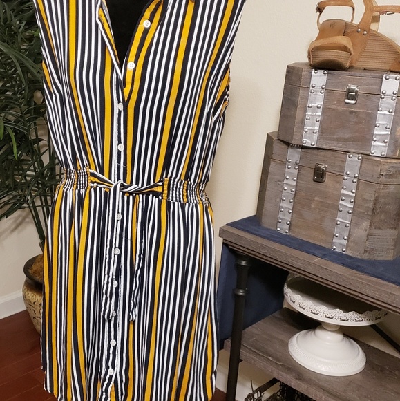 millennium Dresses & Skirts - 😍2x Sleeveless dress